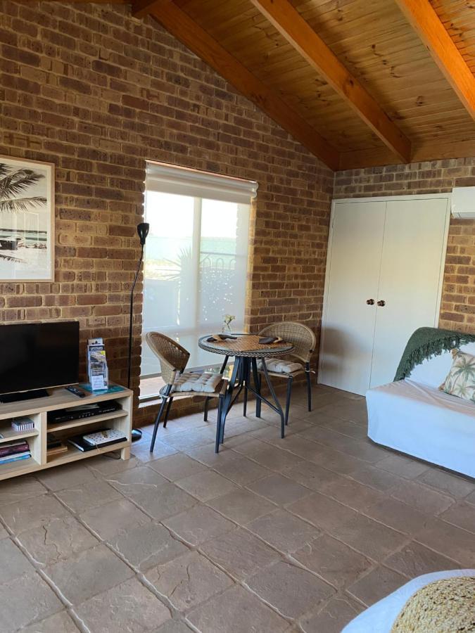 Nautilus Retreat Kalbarri B&B Esterno foto