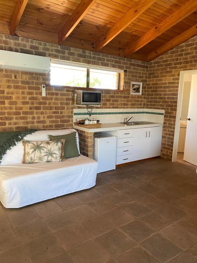 Nautilus Retreat Kalbarri B&B Esterno foto