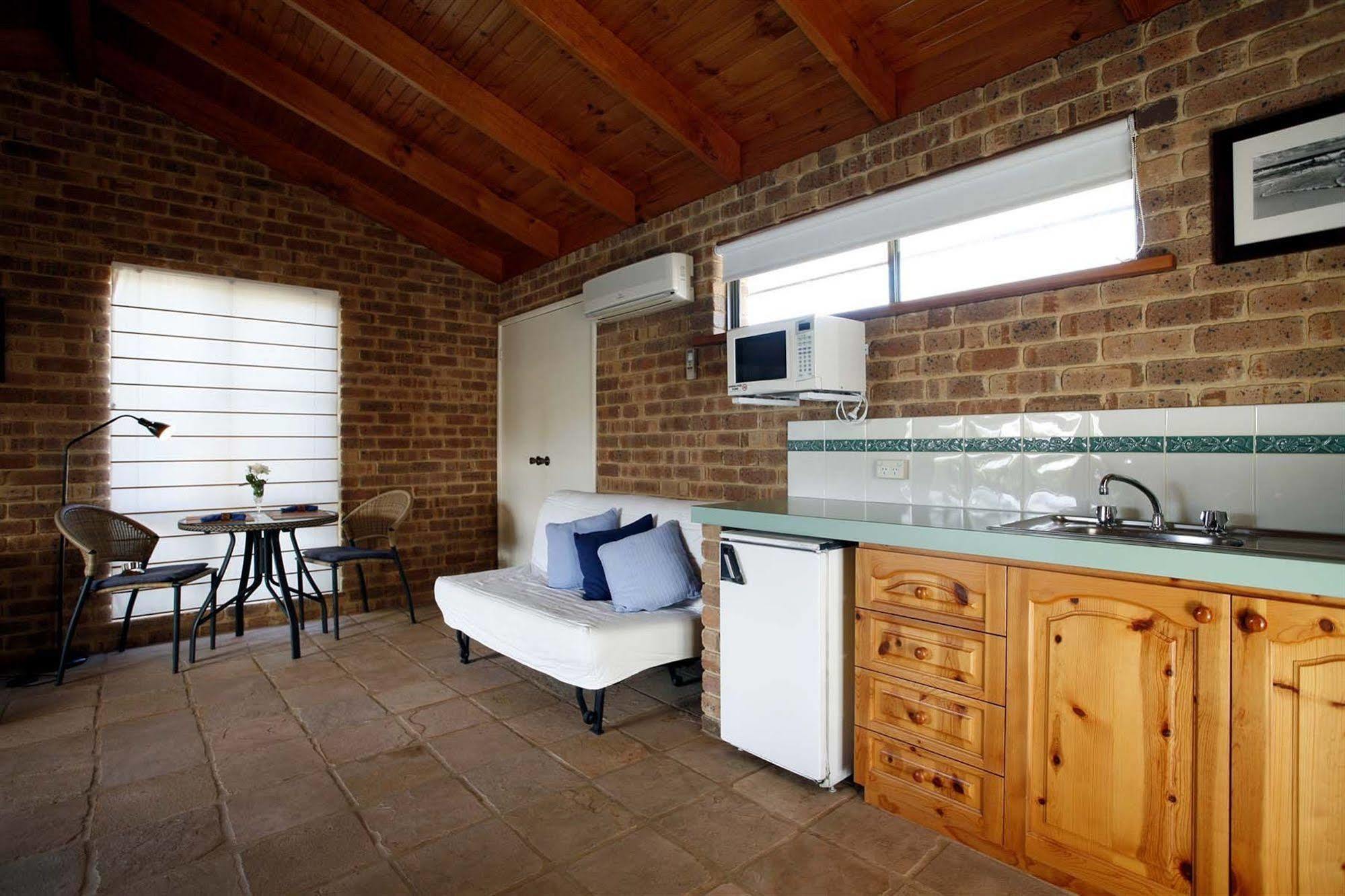 Nautilus Retreat Kalbarri B&B Esterno foto